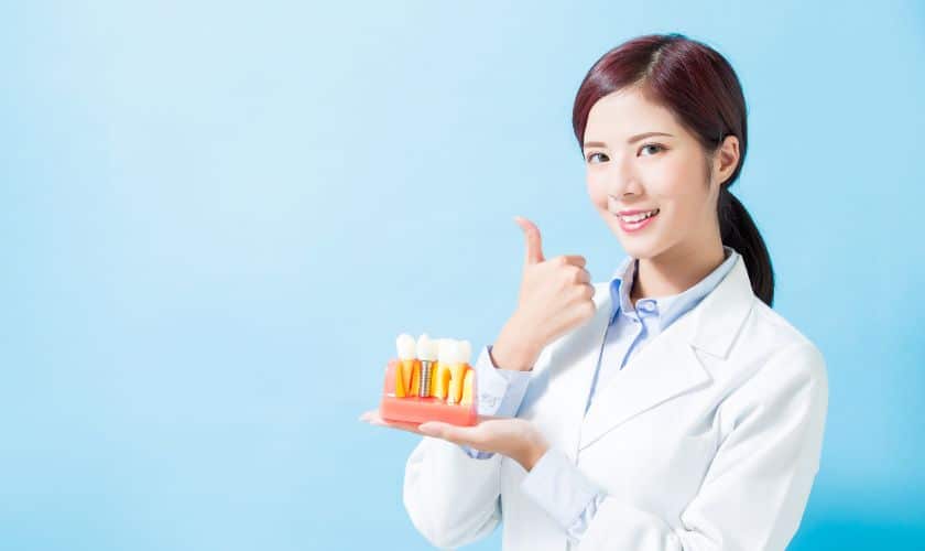 General Dentist and a Cosmetic Dentist