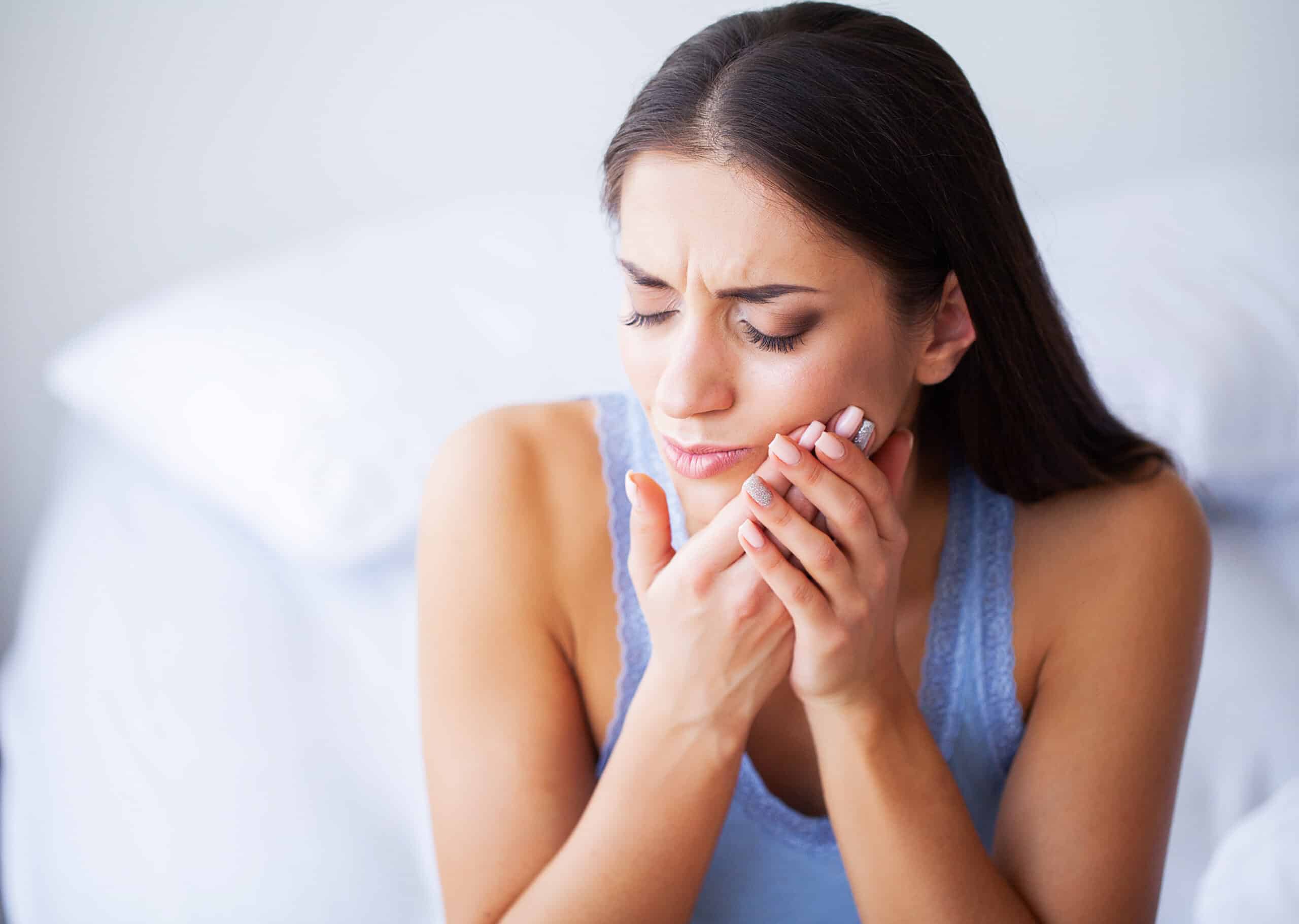 What to Do When a Tooth Gets Knocked Out: