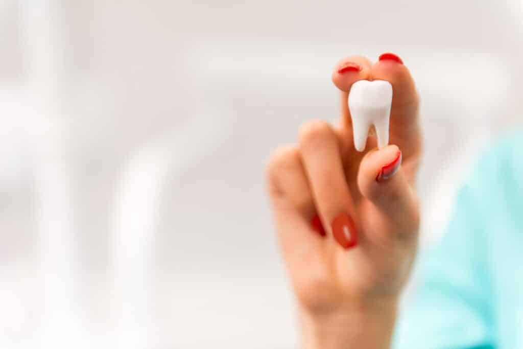 What to Do When You Chip a Tooth?