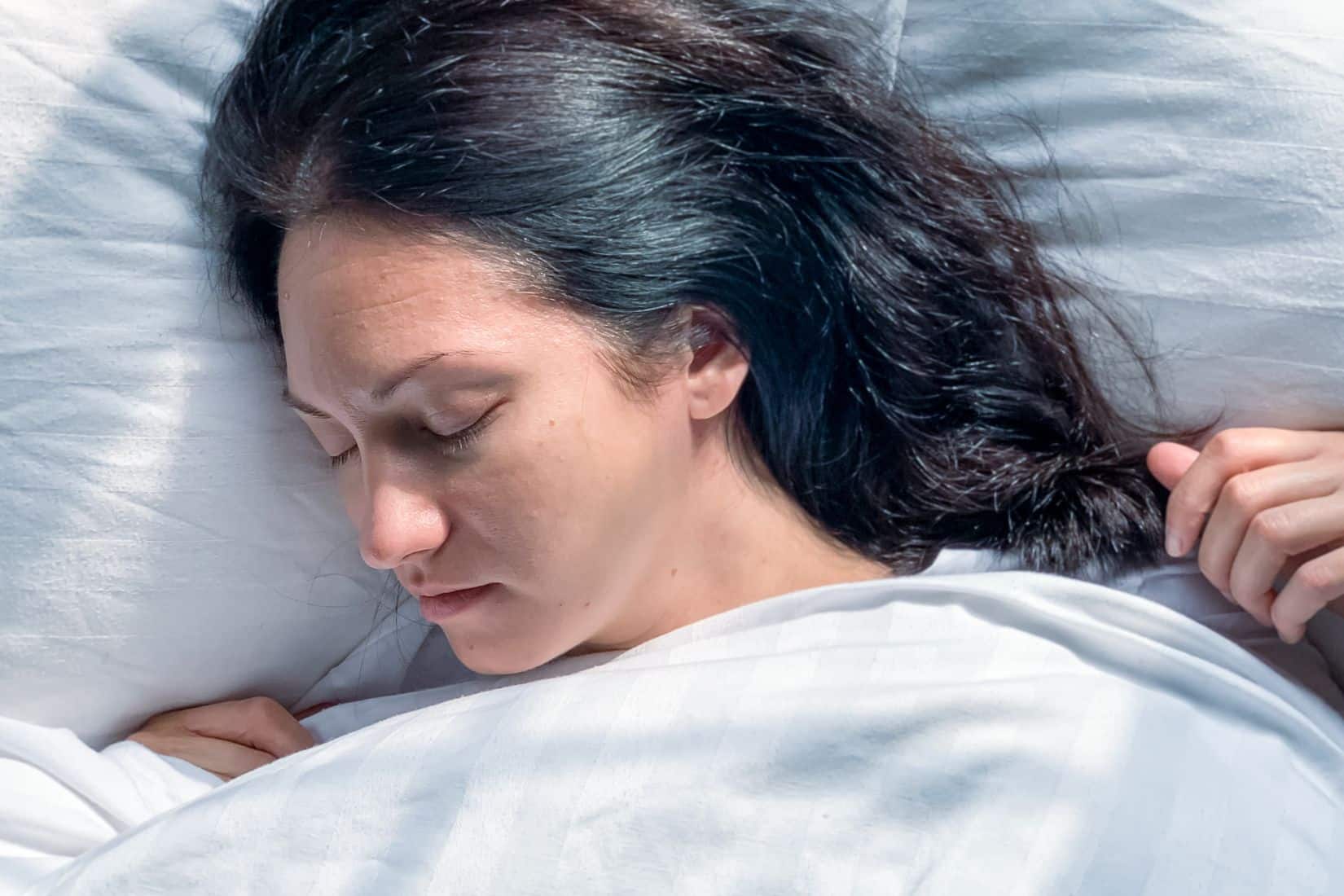 Sleeping After a Tooth Extraction: What to Do the First Night